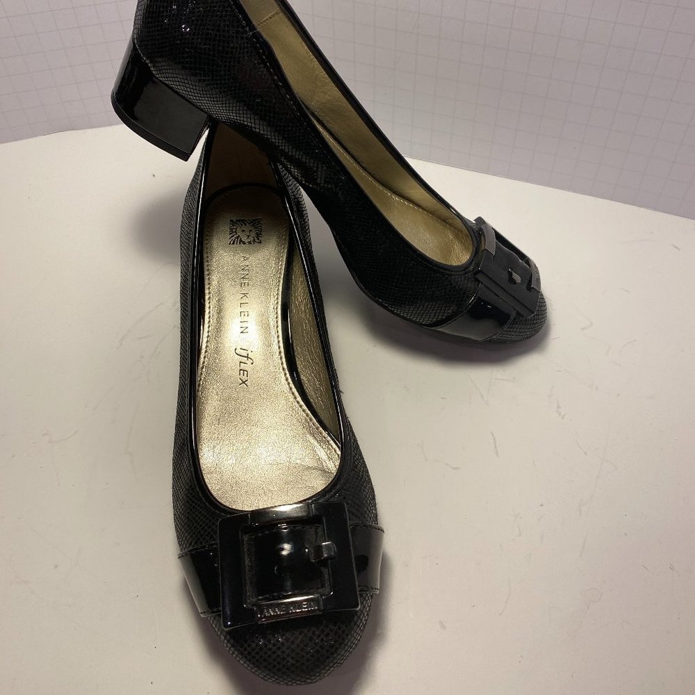 Brand New, Never Worn, Anne Klein Patent Leather Low Heel Pump